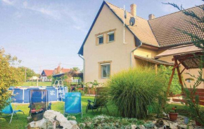 Holiday home in Balatonkeresztur 41050